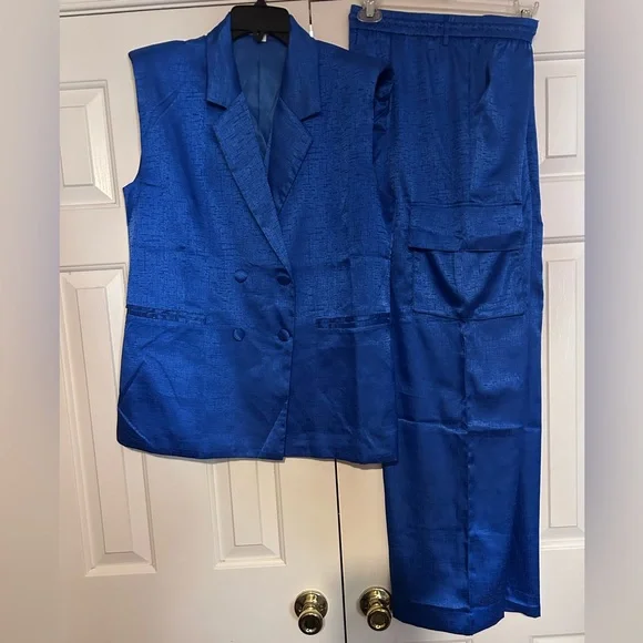BN 2 pc Boutique 2 pc set/ vest/ pants - Picture 5 of 5